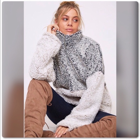 Fantastic Fawn Tops - Two Tone Relaxed Fit Sherpa Pullover Top